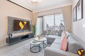 Luxury Apartment, Balcony, City View | Living area