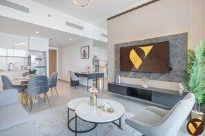 Luksus-lejlighed - balkon - byudsigt | Opholdsområde