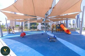 室外兒童遊樂區