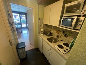 Kühlschrank, Mikrowelle