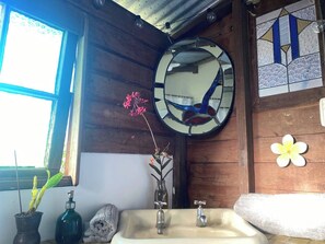 Cabin, 1 Bedroom, Smoking, Balcony | Bathroom