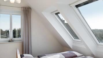 2 habitaciones, tabla de planchar con plancha, wifi y ropa de cama