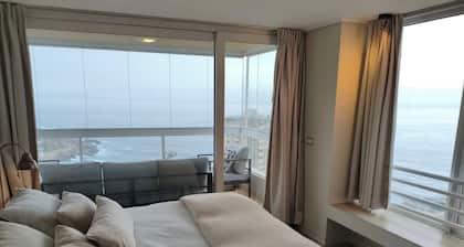 Modern 4BR Apartment with Ocean View near Concón