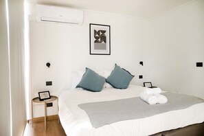 2 chambres, fer et planche à repasser, Wi-Fi, draps fournis