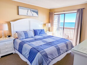 3 soverom, strykejern/-brett, internettilgang og sengetøy