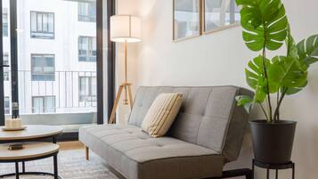 Televisión y oficina