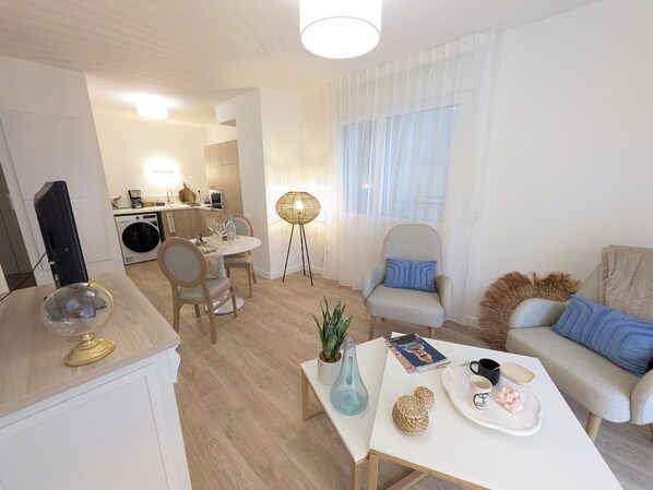 Comfort Apartment | Living area