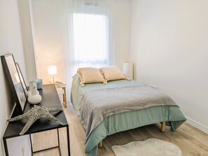 Classic Apartment | Soundproofing, iron/ironing board, free WiFi