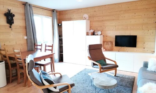 Studio for 4 People With Large Terrace Facing East/south, Beautiful Mountain View