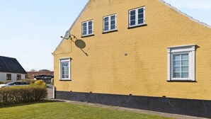 Unclassified image, 2 of 21, button - 5 Star Holiday Home in Aakirkeby (Akirkeby)