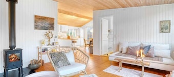 5 Star Holiday Home in Dronningmolle