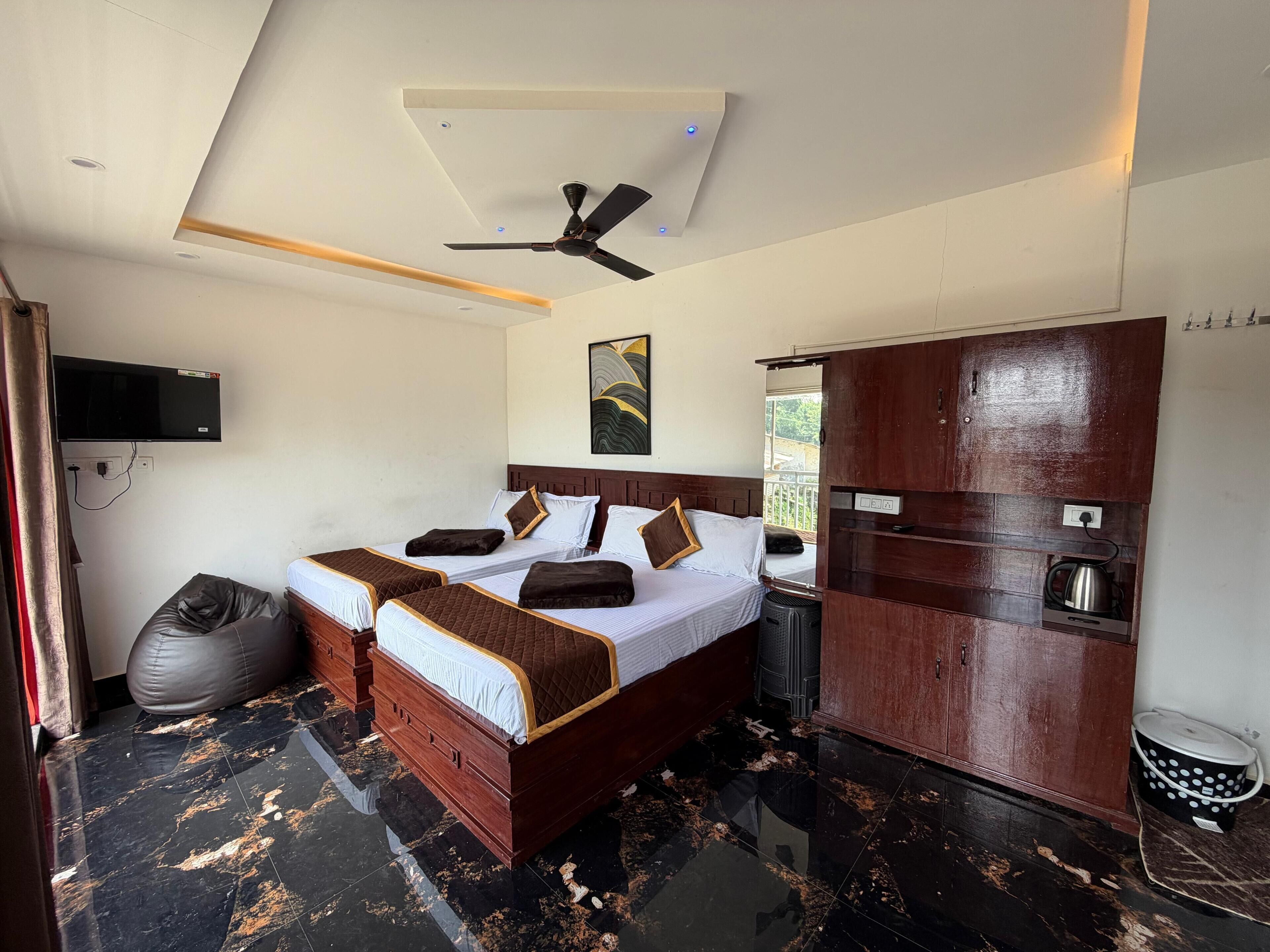 Deluxe Double Room | Premium bedding, Select Comfort beds, in-room safe, desk