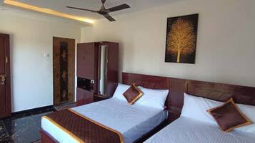 Classic Double Room | Living area