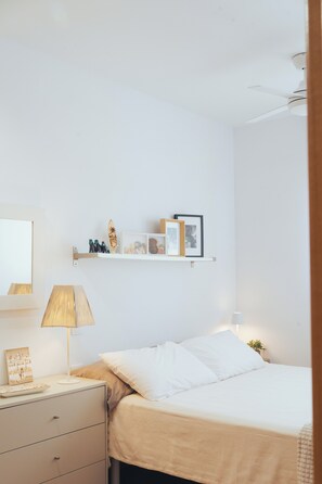 2 camere, ferro/asse da stiro, Wi-Fi gratuito, lenzuola