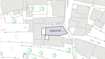 Mappa di un complesso di edifici con aree contrassegnate, come 'Vicolo Vico Del' e 'Via Lamarmora'.