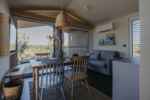 Comfort House, Hill View | Living area