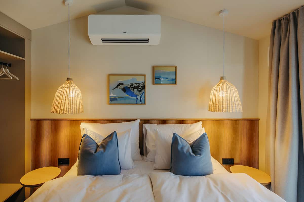 Brankas dan Wi-Fi gratis