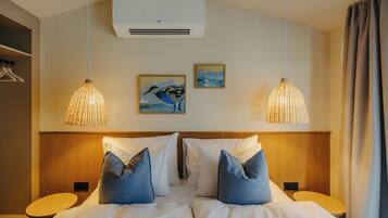 In-room safe, free WiFi