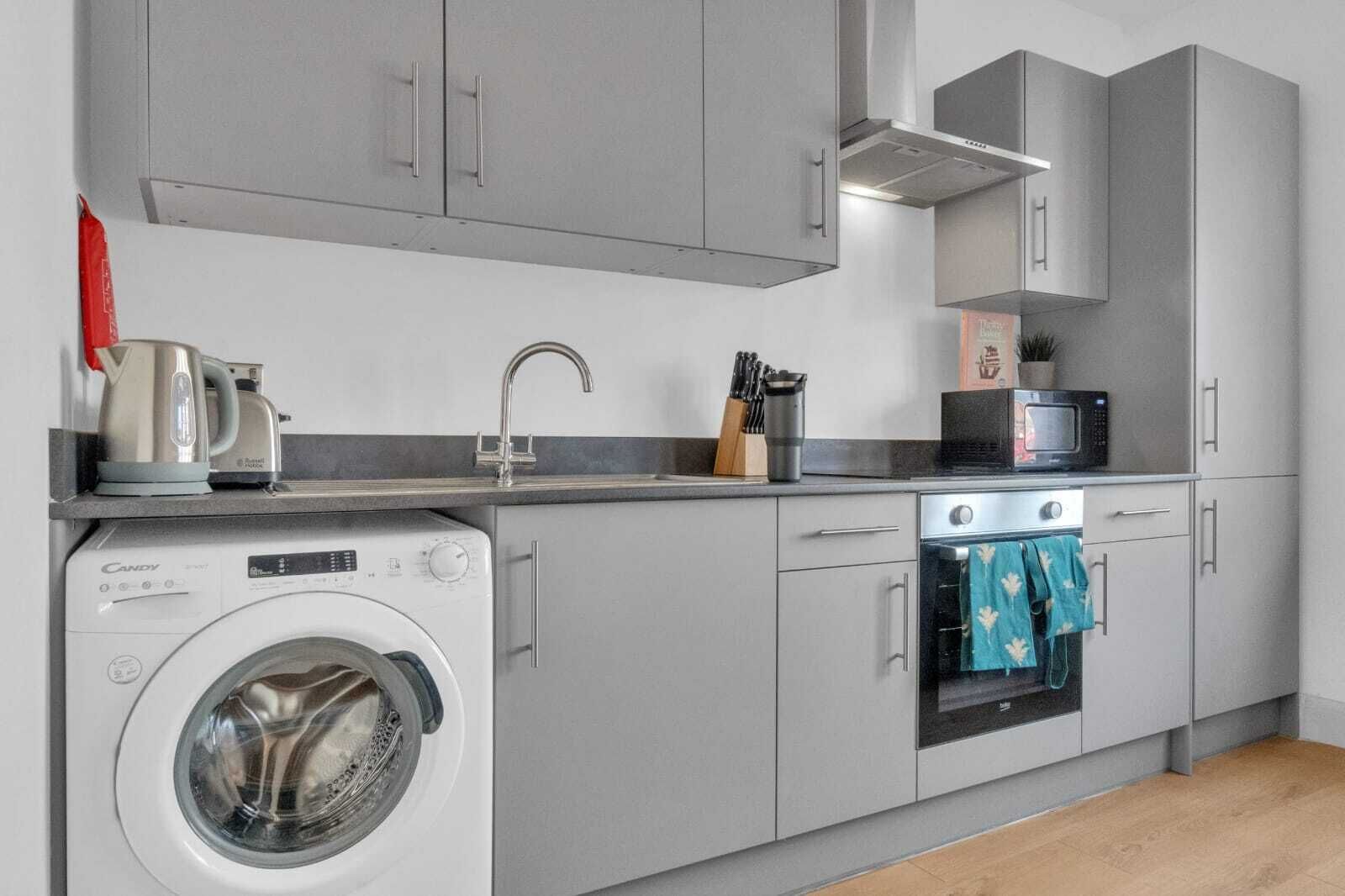 Microwave, oven, stovetop