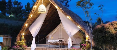 Habitación, vista a la montaña