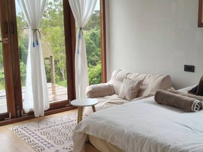 Bungalow, vistas a la montaña | Zona de estar