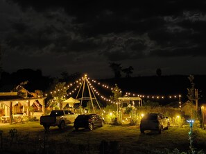 Fachada del alojamiento - Noche