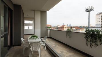 Comfort Condo, City View | Terrace/patio