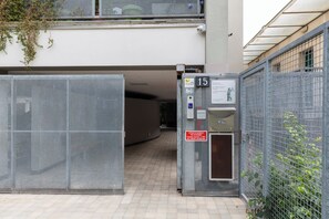 Entrada al alojamiento