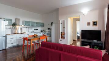 Comfort Condo, City View | Living area | 43-inch Smart TV with digital channels