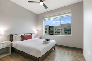 2 habitaciones, escritorio, wifi y ropa de cama 