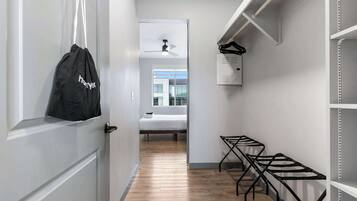 2 Schlafzimmer, Schreibtisch, Bügeleisen/Bügelbrett, WLAN