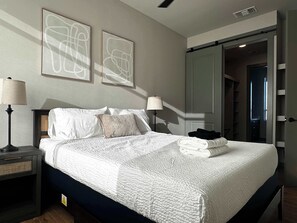 2 chambres, bureau, Wi-Fi, literie fournie