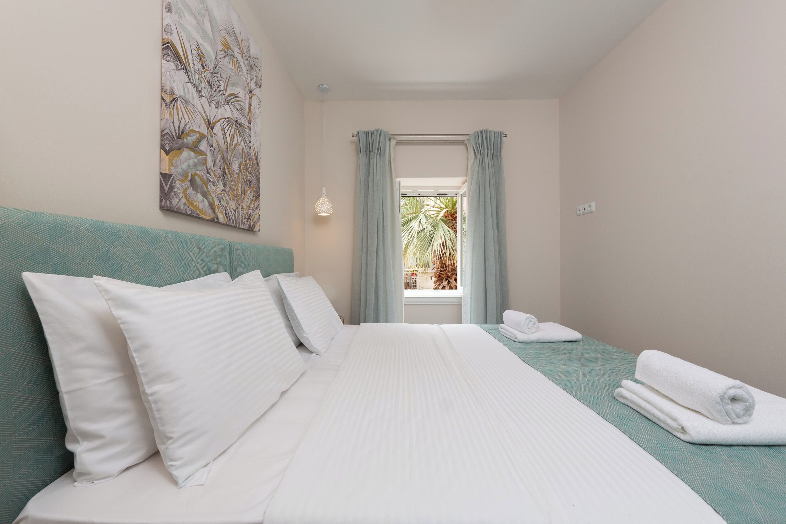 2 bedrooms, iron/ironing board, travel crib, free WiFi