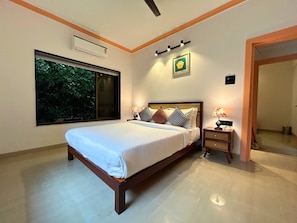 Executive-huoneisto, 3 makuuhuonetta | Memory foam -patjalliset sängyt, ilmainen Wi-Fi, vuodevaatteet