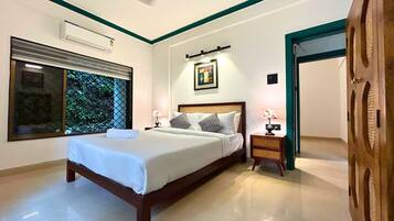 Executive Apartment, 3 Bedrooms | Memory foam beds, individually furnished, laptop workspace, free WiFi