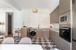 Fridge, microwave, oven, dishwasher