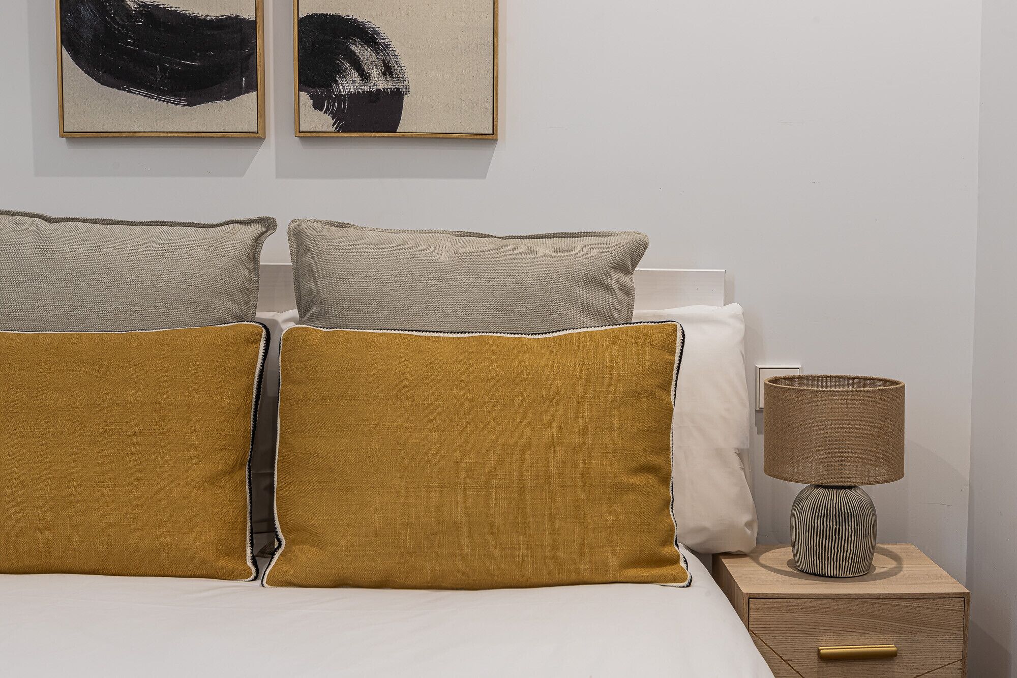 1 dormitorio, tabla de planchar con plancha, wifi gratis y ropa de cama