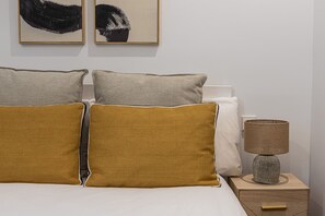 1 dormitorio, tabla de planchar con plancha, wifi gratis y ropa de cama