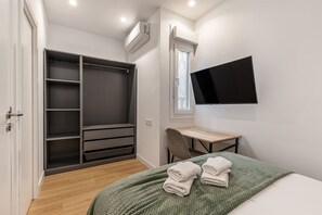 1 slaapkamer, een strijkplank/strijkijzer, gratis wifi, beddengoed