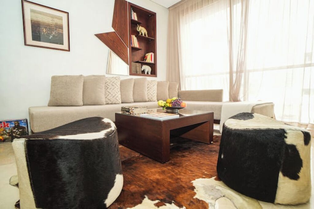 المنشأة من الداخل