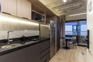 Estúdio exclusivo (613258) | Cozinha privada | Talheres/pratos/utensílios de cozinha