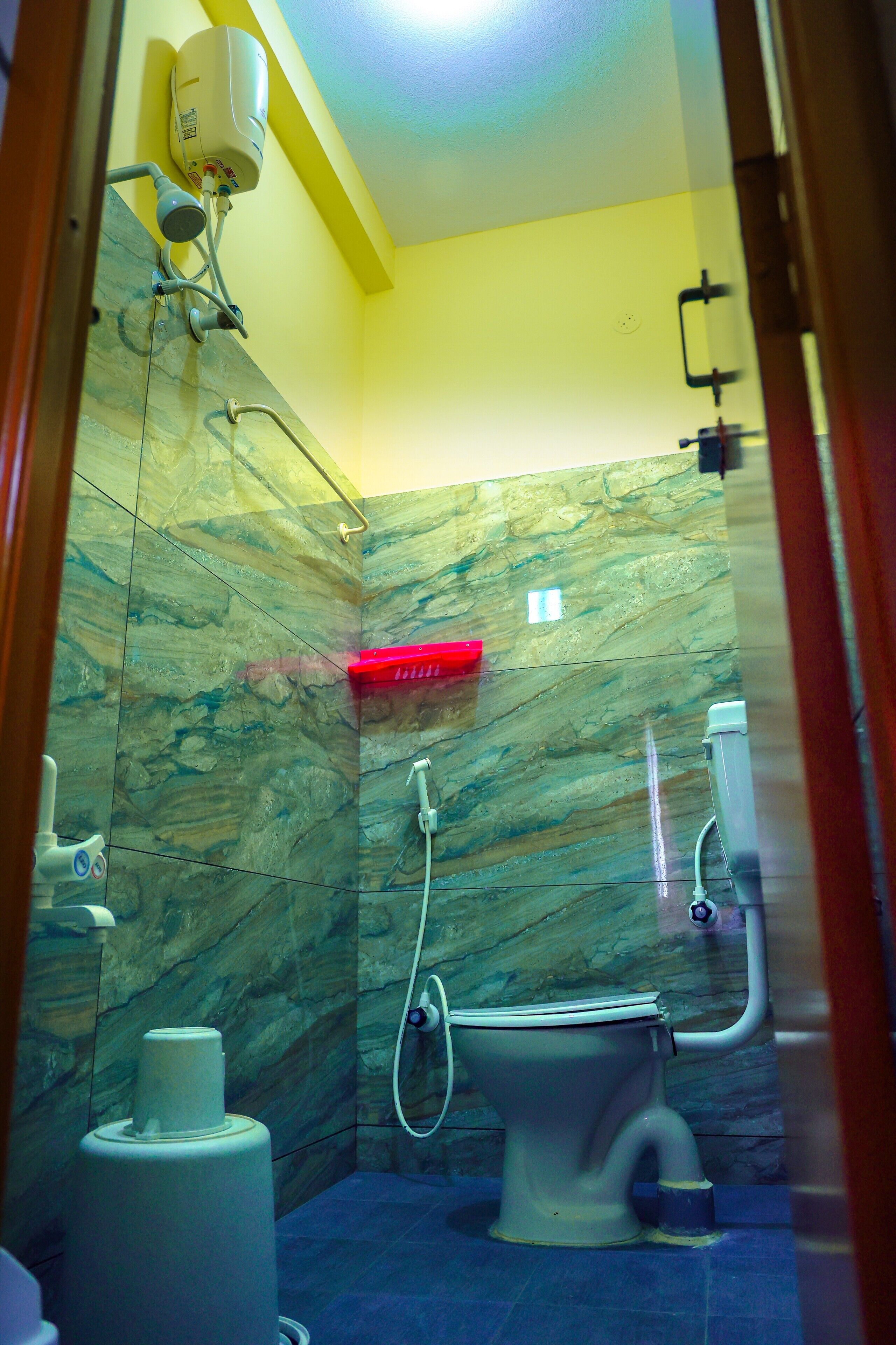 Superior-Vierbettzimmer, Stadtblick | Badezimmer