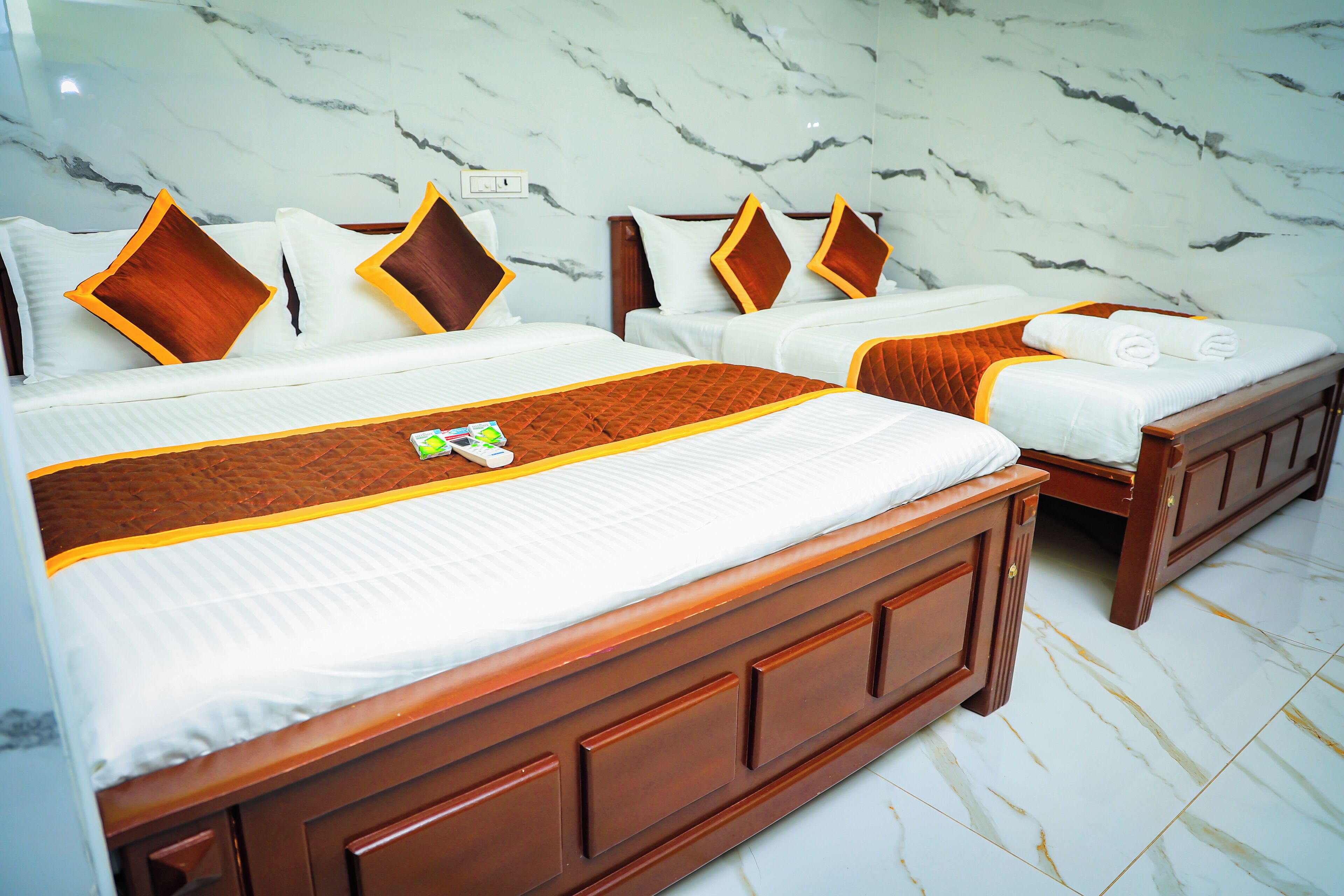 Deluxe Quadruple Room | Bed sheets