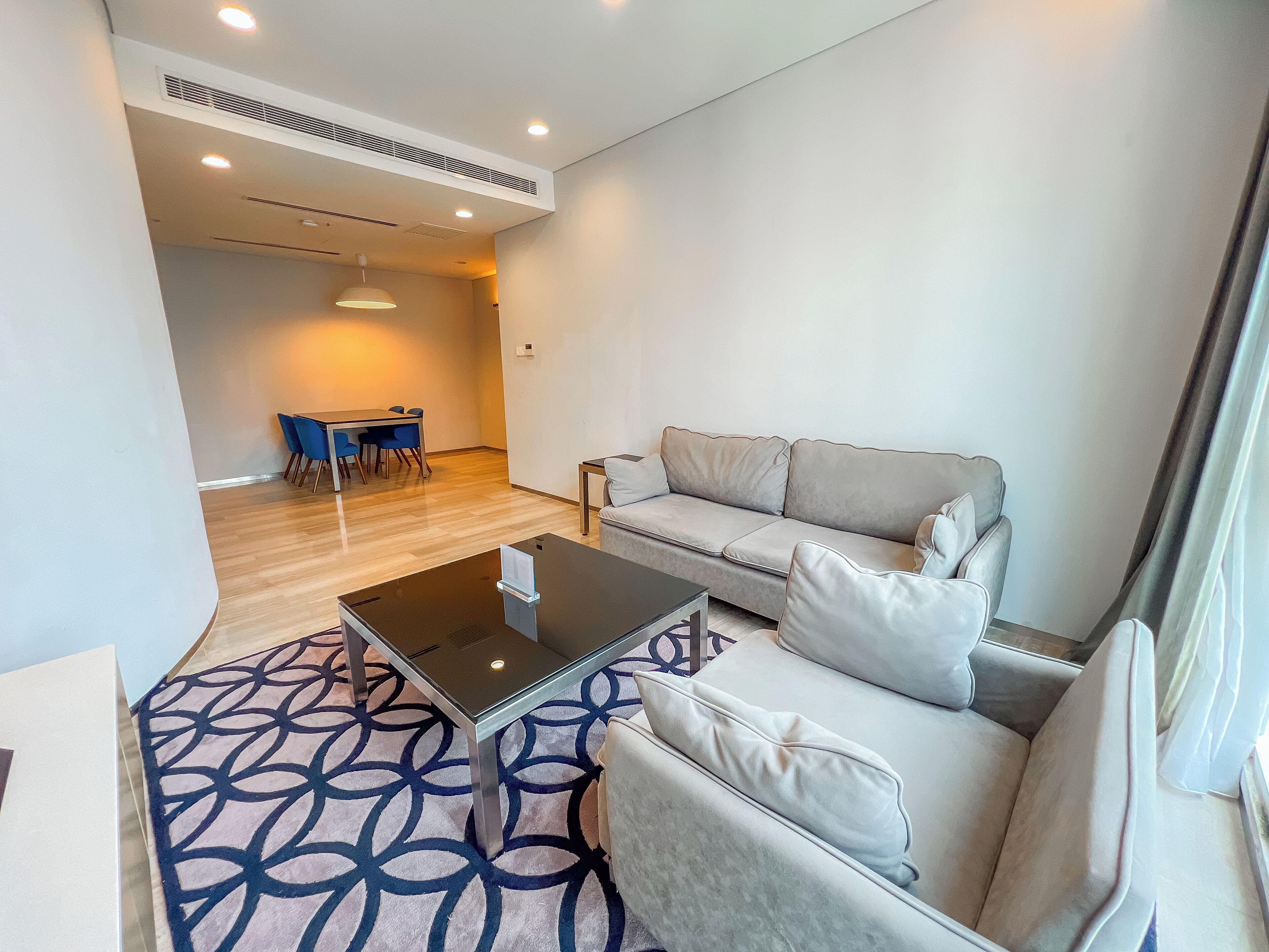 BOTANIC STANDARD 2 BEDROOM TWIN | Individuell dekoriert, individuell eingerichtet, Schreibtisch