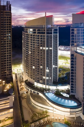 UH FLAT Hotels & Resorts