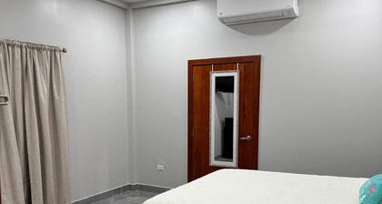 MeMe’s Place – Macaw