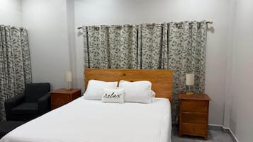 1 bedroom, in-room safe, desk, iron/ironing board