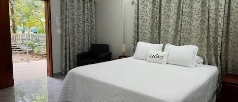 1 bedroom, in-room safe, desk, iron/ironing board