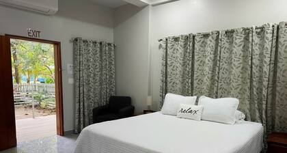 MeMeâs Place â Toucan