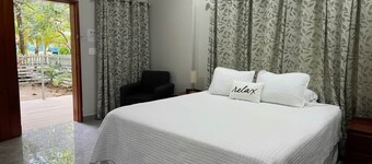 MeMe’s Place – Toucan